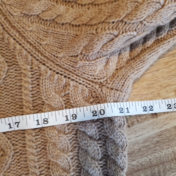 J. Crew Women's Tan Cable Knit Cardigan Size Medium - Picture 7 of 16
